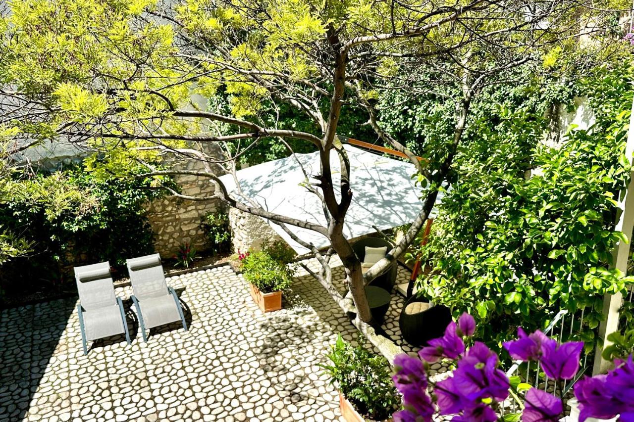 Borgo Dei Sogni Apartment San Felice del Benaco Bagian luar foto