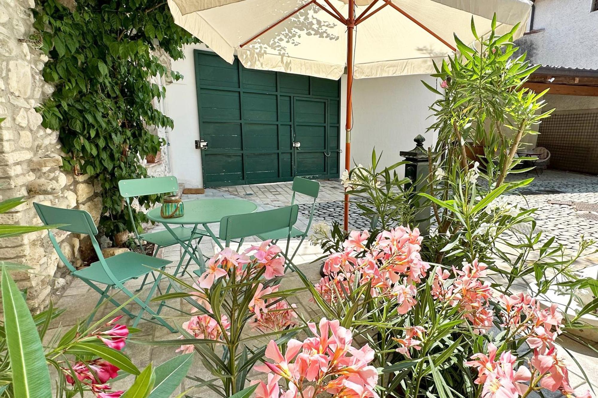 Borgo Dei Sogni Apartment San Felice del Benaco Bagian luar foto